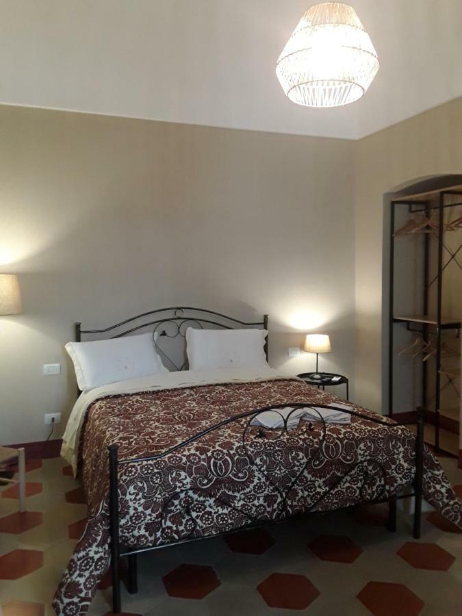 Dimora Don Francesco Bed & Breakfast Alberobello Eksteriør bilde